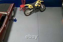 118 scale speed shop diorama. Must be assembled. Hand made cbcustomtoys