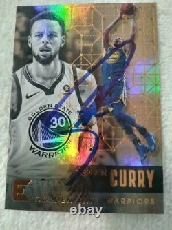 2017-18 PANINI STEPHEN CURRY Hand-Autographed GS WARRIORS Card withCOA HOT ITEM