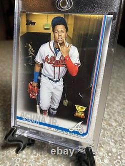 2019 Topps Series 1 Ronald Acuna Jr Hand Sign Rookie Cup Variation SP