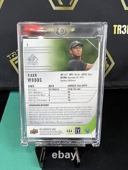 2021 SP Authentic The Upper Deck Tiger Woods Auto 4/5 Hand Signed Shirt Patch