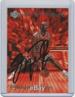 #23 Michael Jordan Autograph Card with COA Hand Signed Chicago Bulls / White Sox