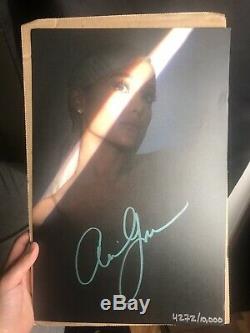 AUTOGRAPHED Sweetener HAND SIGNED Litho Ariana Grande (Limited 4272/10000)