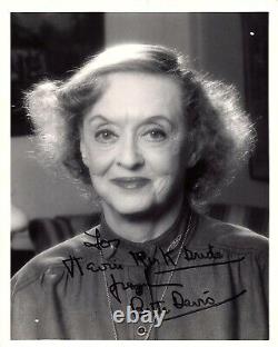 BETTE DAVIS Autograph Hand Signed VINTAGE 8x10 PHOTO JSA CERTIFIED AUTHENTIC