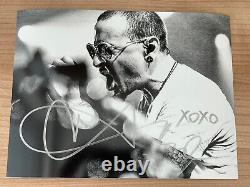 Chester Bennington original hand signed autographed photo 2 + COA (Linkin Park)