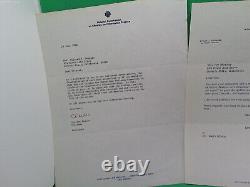 Evelle Younger 1970s CA hand signed letter GOP Atty Gen card to Kirk Douglas lot