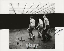 Half Alive REAL hand SIGNED 8x10 Photo #3 COA Autographed by all 3