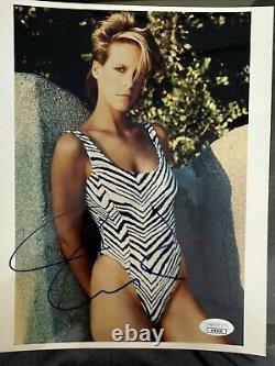 Jamie Lee Curtis Hand Signed Sexy 8x10 Photo Authentic Autographed Rare JSA COA