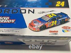 Jeff Gordon Hand Signed 2006 Dupont Sonoma Race Win Nascar 1/24 Diecast Car