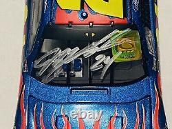 Jeff Gordon Hand Signed 2006 Dupont Sonoma Race Win Nascar 1/24 Diecast Car