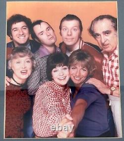 LAVERNE & SHIRLEY Cast Hand Signed/Framed & Matted Autographs with COA