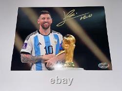 LIONEL MESSI Hand-Signed 7 x 5 inch GLOSSY Photo Original Autograph withCOA