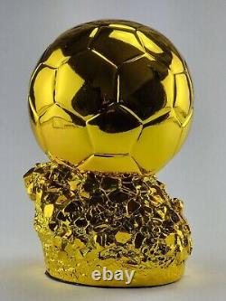 Lionel Messi balon de color oro in resin hand signed with COA