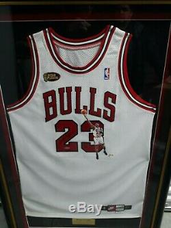 Michael Jordan Uda Upper Deck Autographed Nba Finals Jersey Hand Painted #2/6