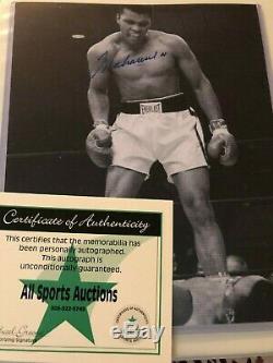 Muhammad Ali autographed 8x10 Photo, hand signed, authentic, COA