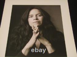 NATALIE MERCHANT HAND SIGNED 8x10 PHOTO 10,000 MANIACS 2010