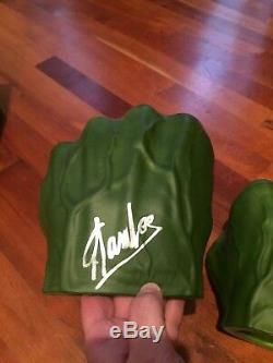 Stan Lee And Lou Ferrigno Signed Autographed Hulk Hands Prop