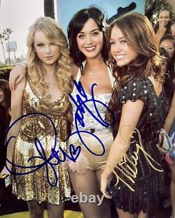 Taylor Swift Katy Perry & Miley Cyrus Hand Signed Photo Autograph Coa Mint
