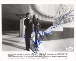 UMA THURMAN HAND SIGNED 8x10 PHOTO AWESOME POSE THE AVENGERS JSA
