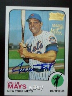 Willie Mays 2001 Team Topps Legends 1973 Reprint Hand Signed Auto Autograph TT1F