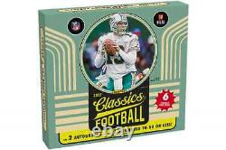 2021 Panini Classic Premium Edition Football Box (exclusivité En Ligne) En Main