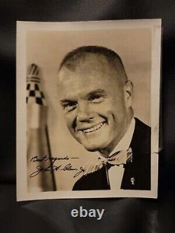 Astronaut John Glenn Hand Signed Autographed Photo Personnel Look On Back
