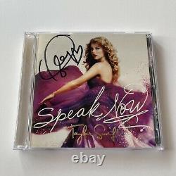 Autographe Signé À La Main Taylor Swift Speak Maintenant Livret Signé Avec CD