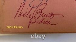Autographes d'ELVIS PRESLEY signés à la main - Album de souvenirs de 76 pages par J D Summer Richard Sterban