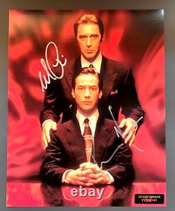 Autographes signés à la main de Keanu Reeves et Al Pacino 8x10 (L'Associé du Diable) avec certificat d'authenticité