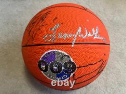 Basketball signé des Atlanta Hawks Lenny Wilkins Dick Helm Stan Albeck Mutombo