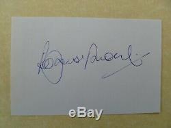 Bobby Moore Signée À La Main Autograph Capitaine West Ham Utd Angleterre Coupe Du Monde 1966