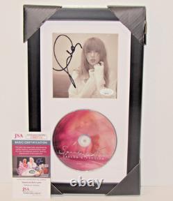 CD signée à la main par Taylor Swift avec insert TTPD et encadrement de Speak Now TV avec une magnifique longue signature