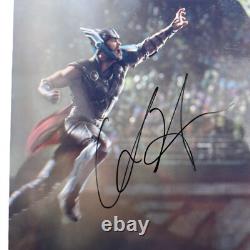 CHRIS HEMSWORTH Thor & MARK RUFFALO Hulk Photo signée à la main 8x11 COA (RA)