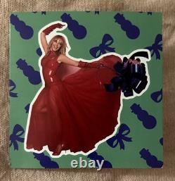 Carte de Noël signée à la main par Kylie Minogue, entièrement emballée, toute nouvelle sortie du jour.
