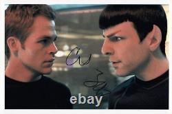 Chris Pine Zachary Quinto Star Trek Signé À La Main Autographe Photo 8x12 Coa