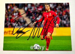 Cristiano Ronaldo Signé (Football de Soccer du Portugal) Autographe 7x5 pouces avec COA