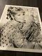 Debbie Reynolds Photo 8x10 Signée à La Main Avec Stylo Plume