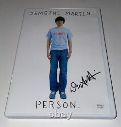 DVD signé à la main par Demetri Martin. Autographe authentique avec certificat JSA COA.