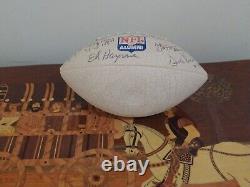 FOOTBALL D'AUTOGRAPHE SIGNÉ À LA MAIN PAR DES ANCIENS DE LA NFL D'OCCASION