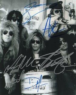 Guns N' Roses Tous Les Cinq Membres Autographiques Signés 8 X 10 Avec Le Coa