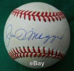 Joe Dimaggio Main Signe Mlb Baseball Autograph Coa / Gai