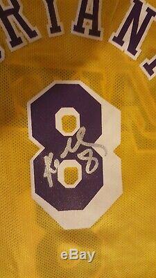 Kobe Bryant Autographié Signée À La Main D'argent Rare Sharpie Lakers Or Jersey # 8