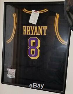 Kobe Bryant Black Mamba Jersey # 8 Signée À La Main Autographié Coa / W Hologram
