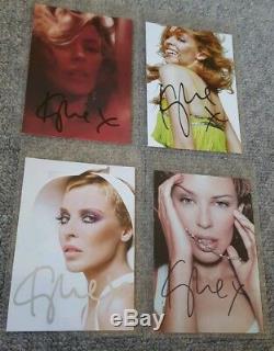 Kylie Minogue X4 Lot De Cartes Postales Promotionnelles Autographiées Et Signées À La Main, Véritable Or
