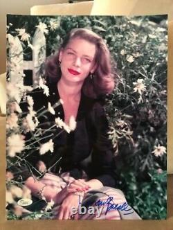 LAUREN BACALL PHOTO COULEUR SIGNÉE À LA MAIN EN FORMAT SURDIMENSIONNÉ 11x14 BELLE ACTRICE JSA