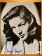 Lauren Bacall Photo Oversize 11x14 SignÉe À La Main Jeune + Éblouissante Actrice Jsa