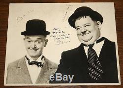Laurel Et Hardy Hand Signé 10 X 8 Publicity Photograph Uacc Revendeur Enregistré