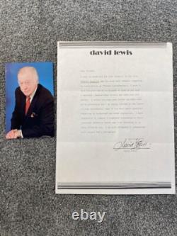 Lettre signée à la main de David Lewis avec photo de 5,5 x 3,5 pouces