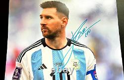 Lionel Messi a signé 8x10 (Coupe du Monde Argentine) Encre dorée Autographe original avec COA