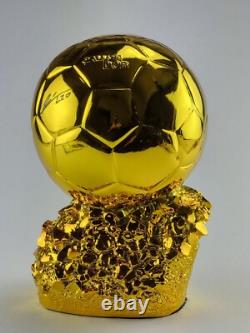 Lionel Messi ballon d'or en résine signé à la main avec certificat d'authenticité