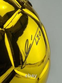 Lionel Messi ballon d'or en résine signé à la main avec certificat d'authenticité